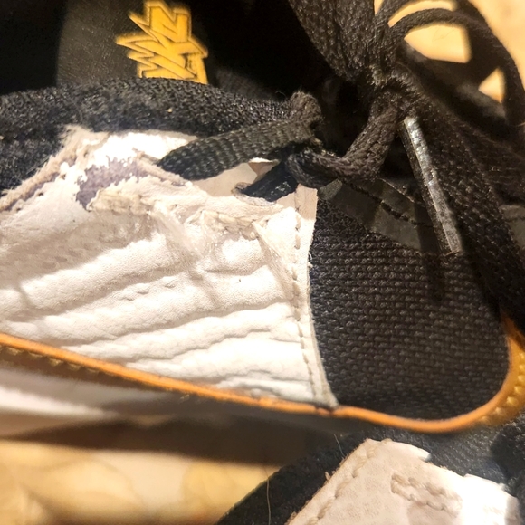 Nike Hustled X - Picture 3 of 6